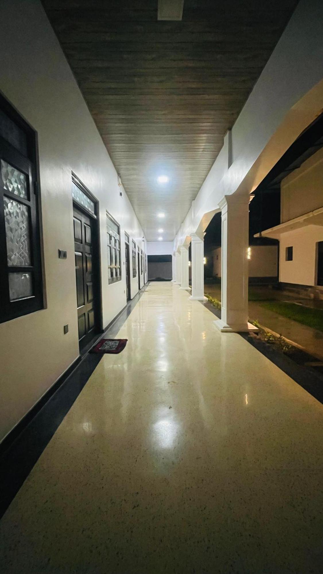 The Sanctum Hotel Talaimannar Buitenkant foto
